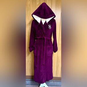 NWOT Victoria’s Secret full-length bathrobe